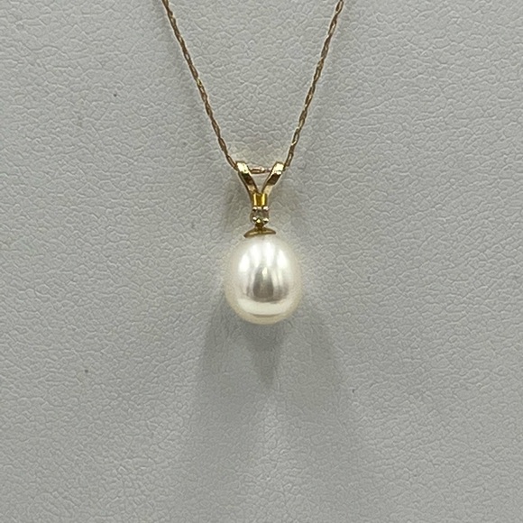 Vintage 14K Yellow Gold 8mm White Pearl Small Diamond Chip Classic Necklace - Picture 1 of 16